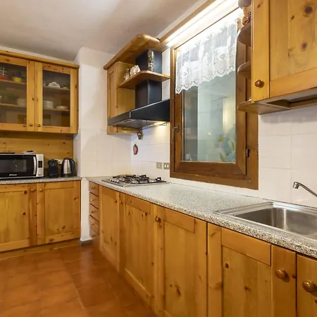 Appartement Erica By Interhome